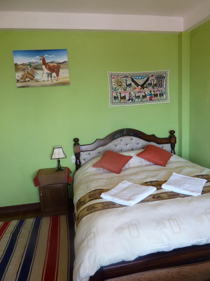 Hostal Puerto Yumani Hotel Isla del Sol Ngoại thất bức ảnh