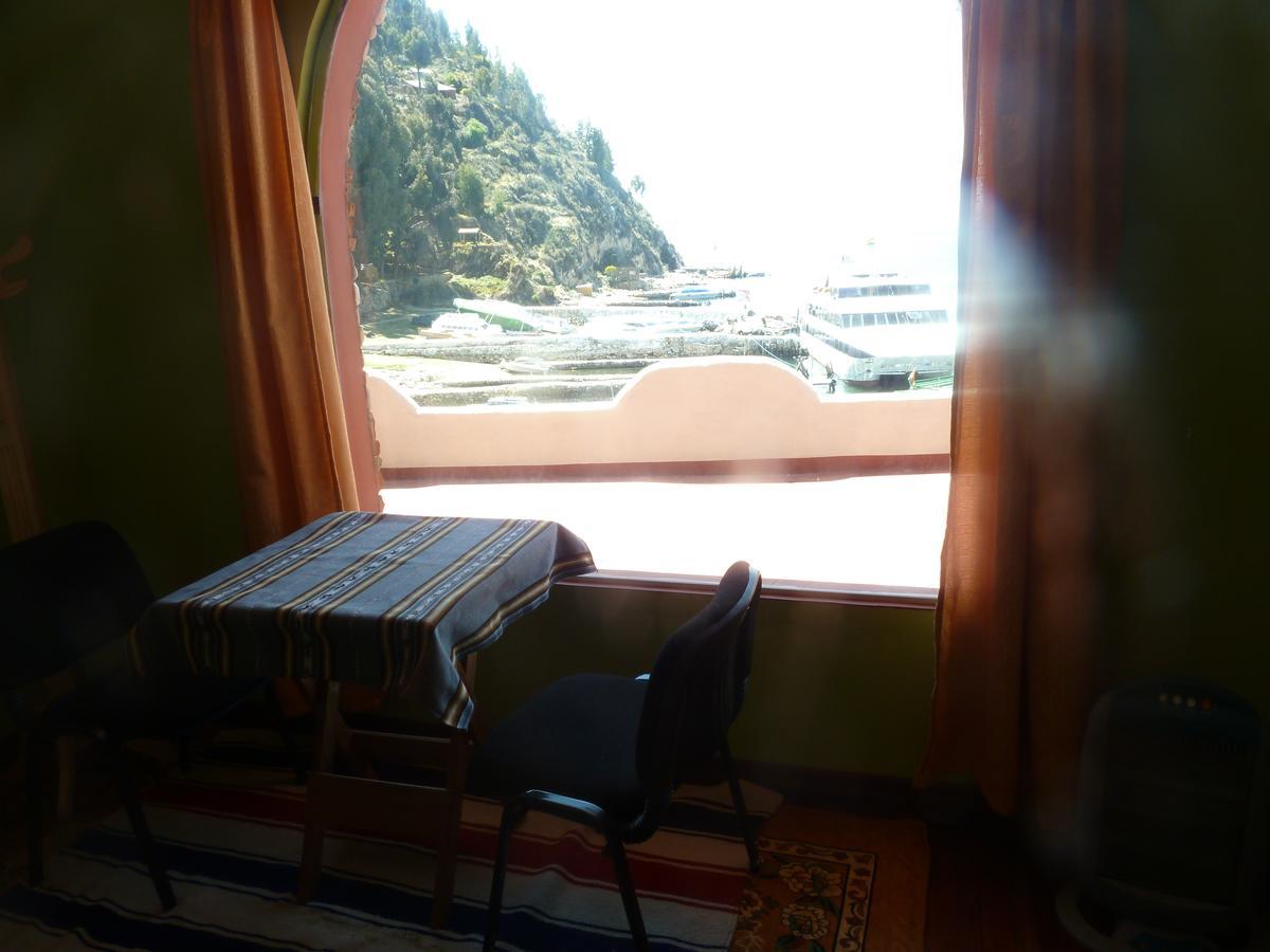 Hostal Puerto Yumani Hotel Isla del Sol Ngoại thất bức ảnh