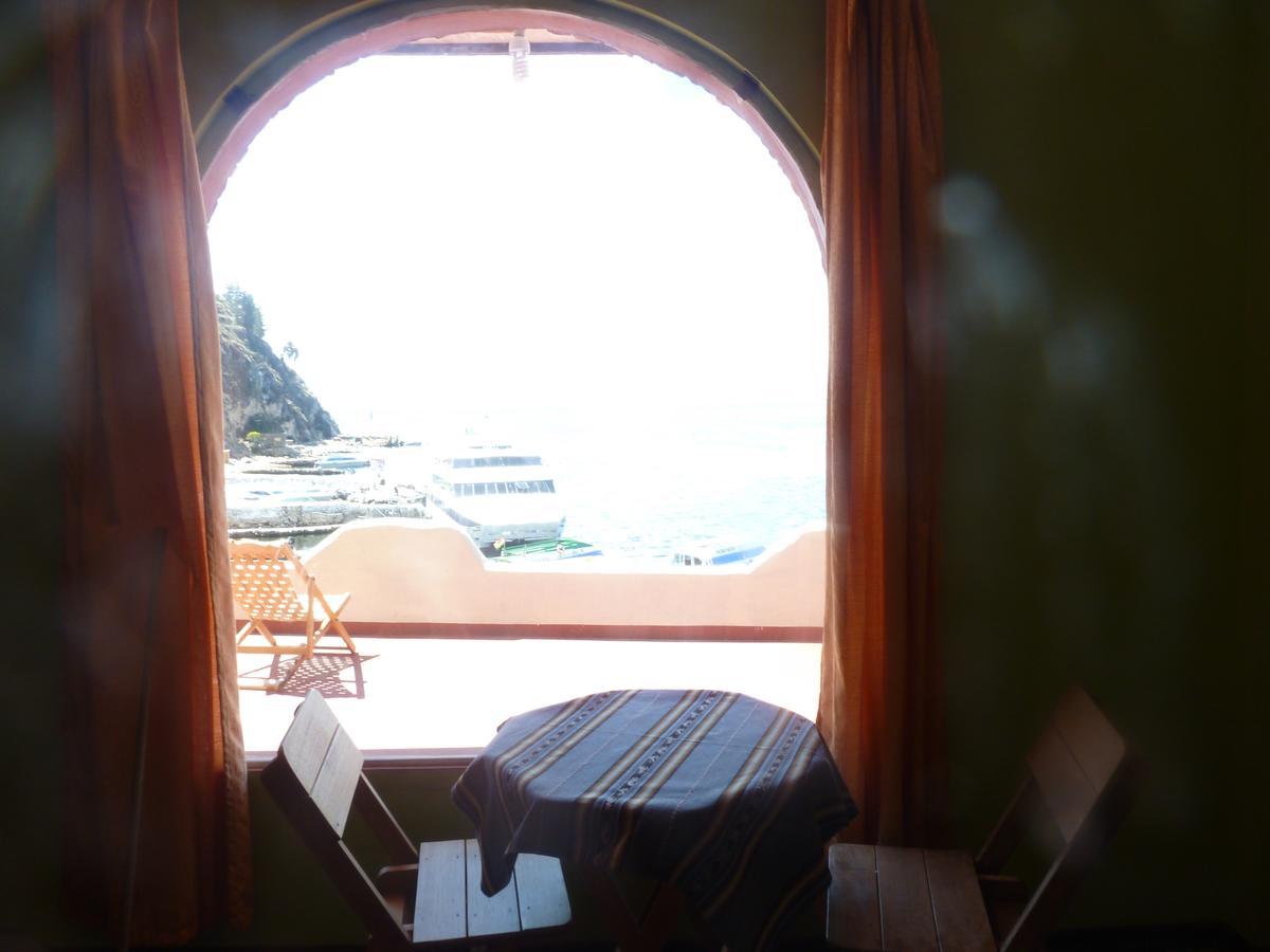 Hostal Puerto Yumani Hotel Isla del Sol Ngoại thất bức ảnh